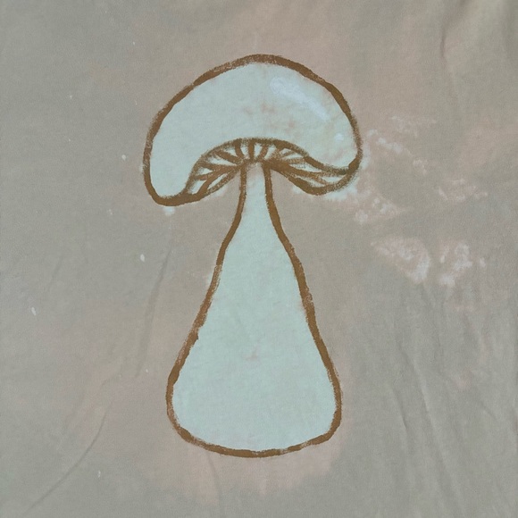 Cream and Tan Mushroom Graphic Tee Size L Hand Painted - Picture 4 of 5